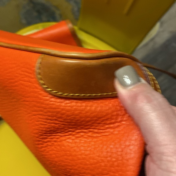 Orange/red Dooney and Bourke tote in good condition pebble leather - Picture 7 of 12